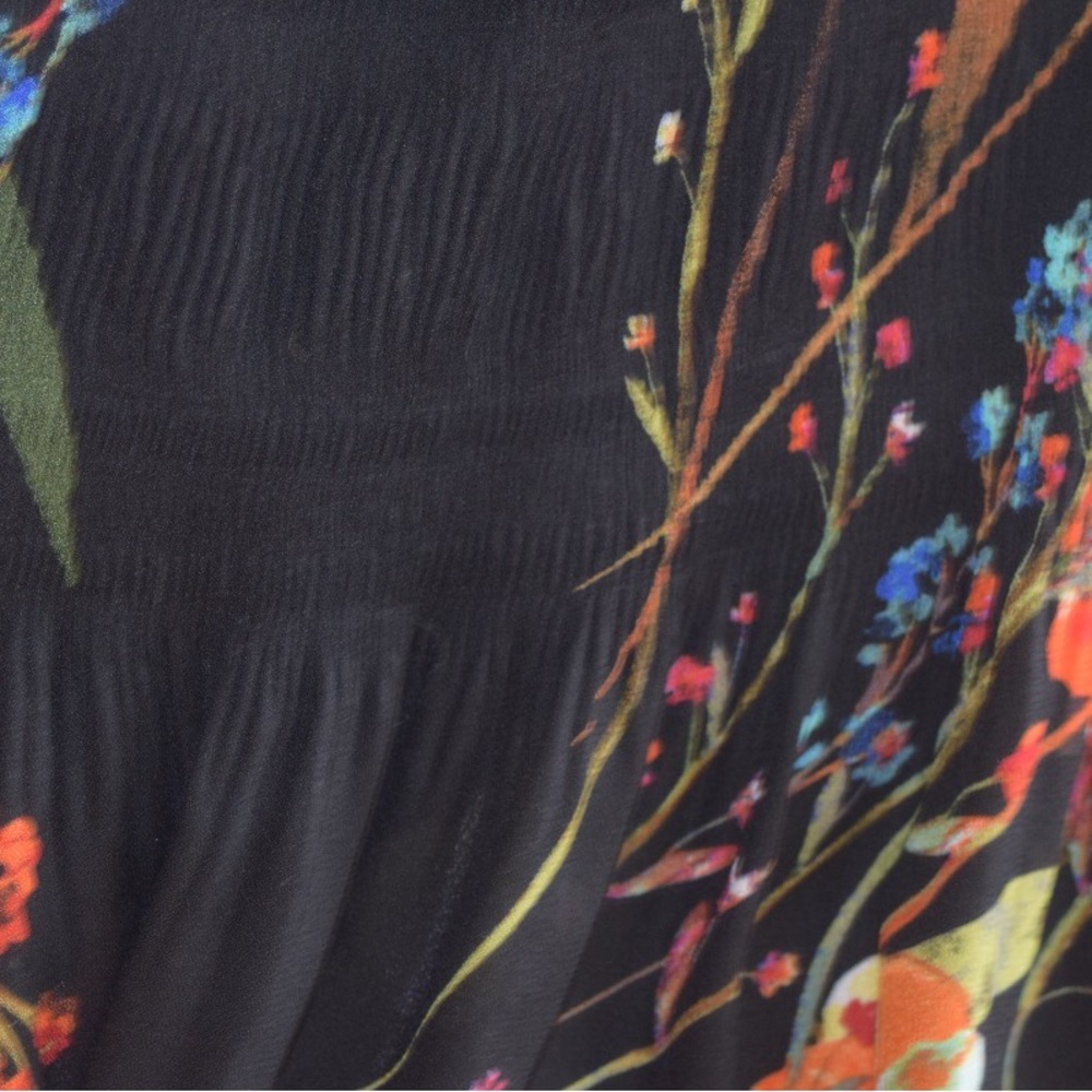 Spense 1x Floral Blouse - Picture 8 of 9